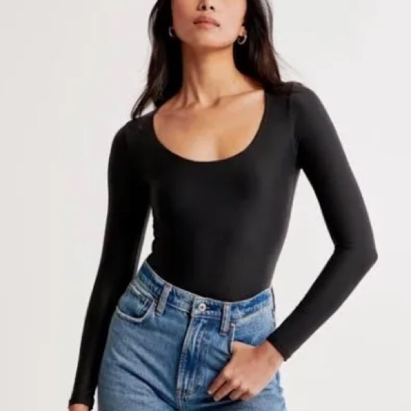 NWOT abercrombie and fitch soft collecrion black longsleeve scoopneck bodysuit - Picture 1 of 4